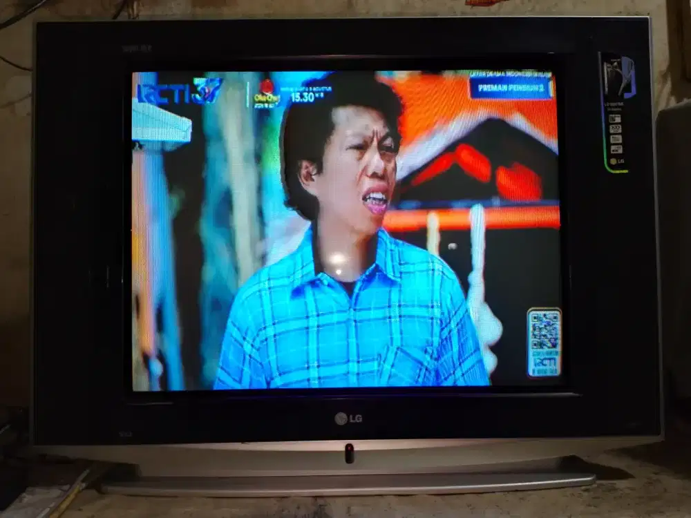 TV 29 inc LG slim