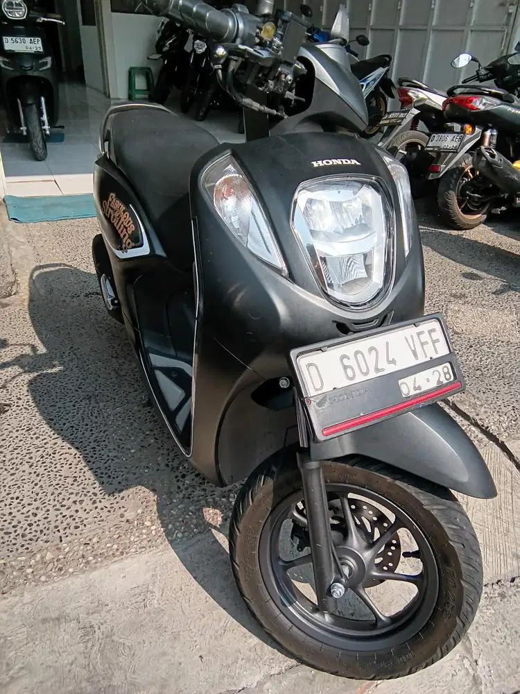 Honda Genio Cbs Iss Tahun 2023