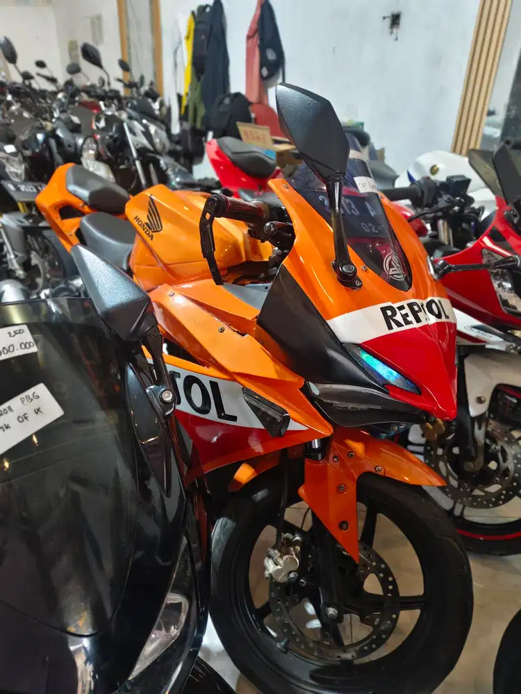 Cbr repsol motor istimewa