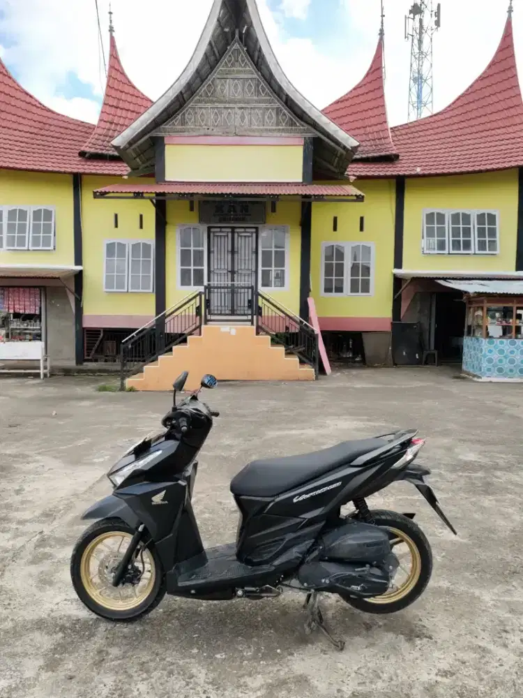 VARIO LED OLD 150CC 2017 HITAM