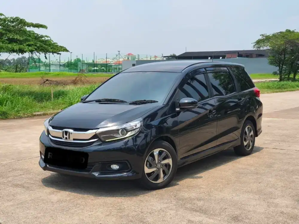 Mobilio E Cvt 2021 Hitam