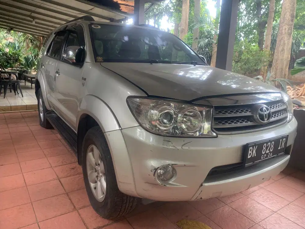Toyota FORTUNER DIESEL MANUAL 2011
