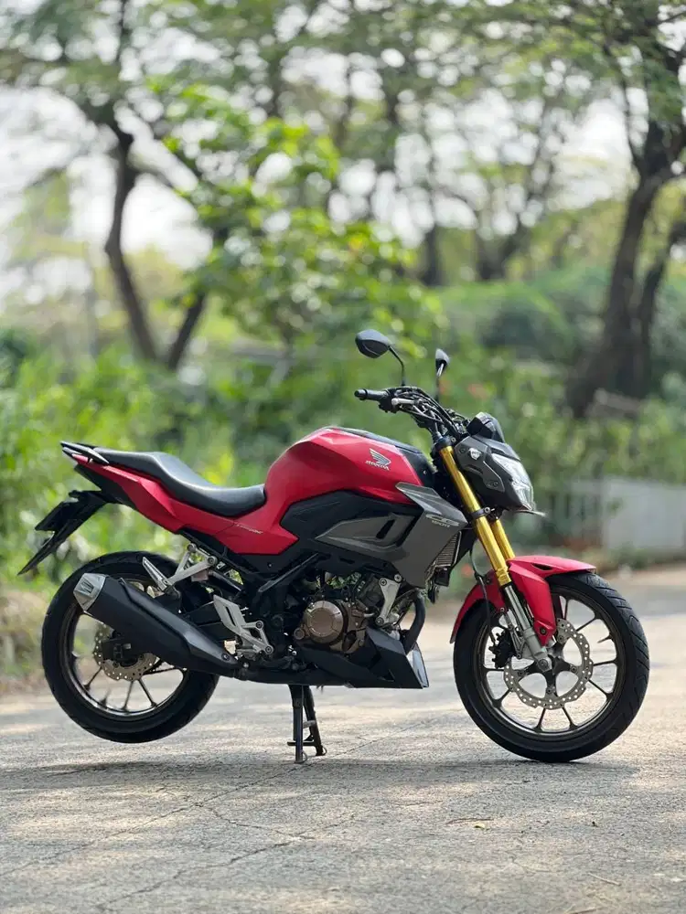 HONDA NEW CB150R 2021 MERAH KM RENDAH PAJAK PANJANG SUPER MULUS