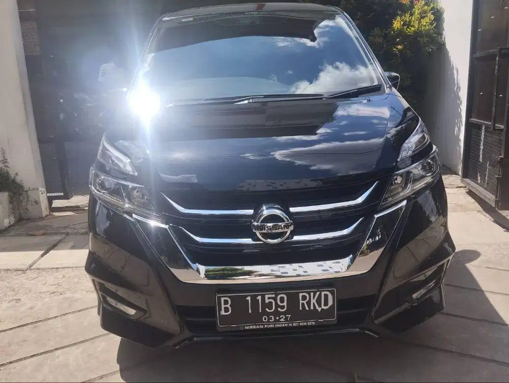 Nissan Serena 2.0 HWS AT Thn. 2022