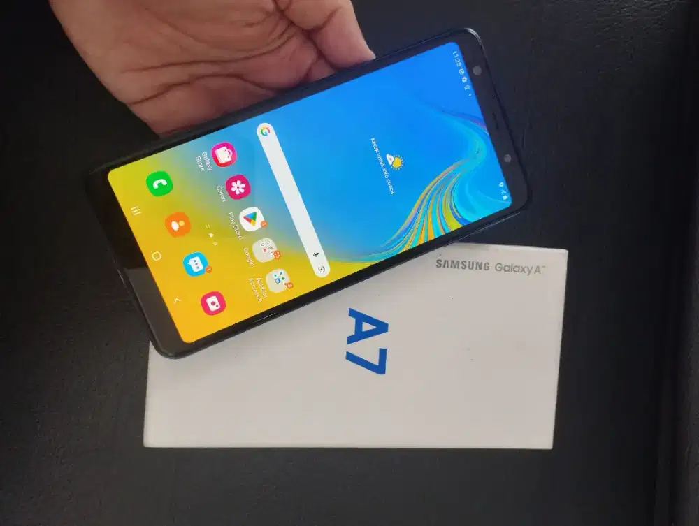Galaxy A7-Amoled.4G.Ram 4/64GB.Ori.GOLDEN PONSEL