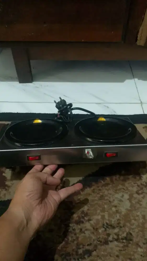 Jual Kompor listrik Dua Tungku Masih Normal Semua Nya