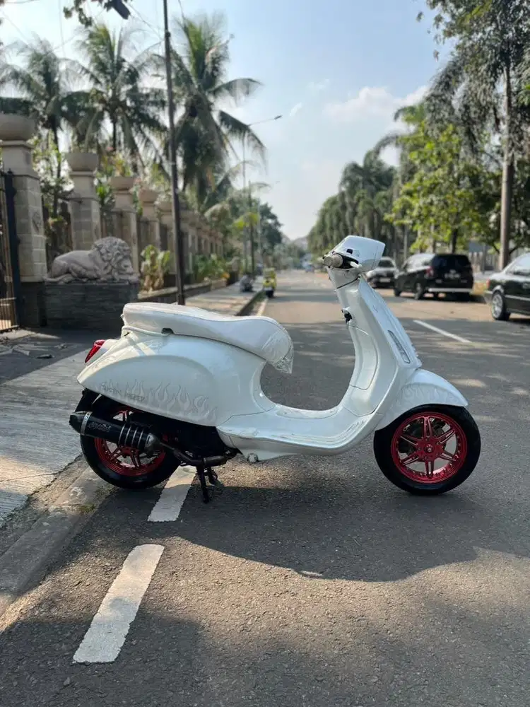 VESPA SPRINT JUSTIN BIEBER 150 IGET ABS FACELIFT 2022 TERMURAH!