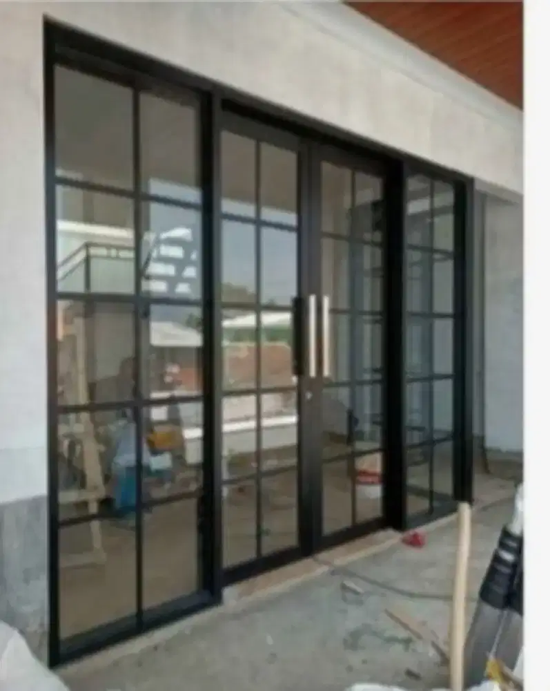 Sekat ruangan aluminium Ornamen