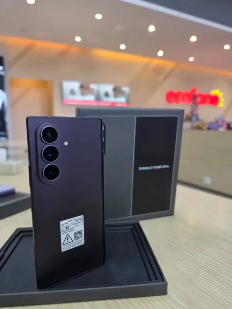 Samsung Galaxy Fold 8 ultra. Bisa cash & kredit