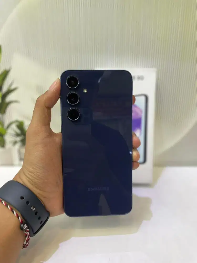 Samsung A55 12/256gb Sein