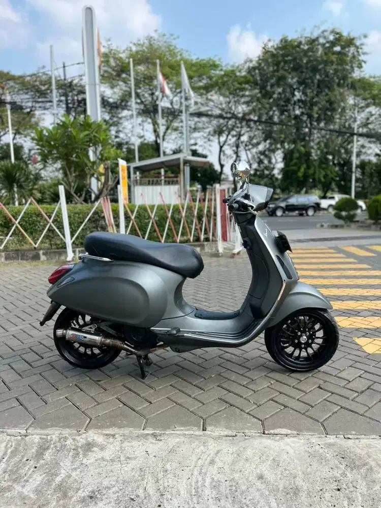VESPA SPRINT 150 3V 2015 TERMURAH!
