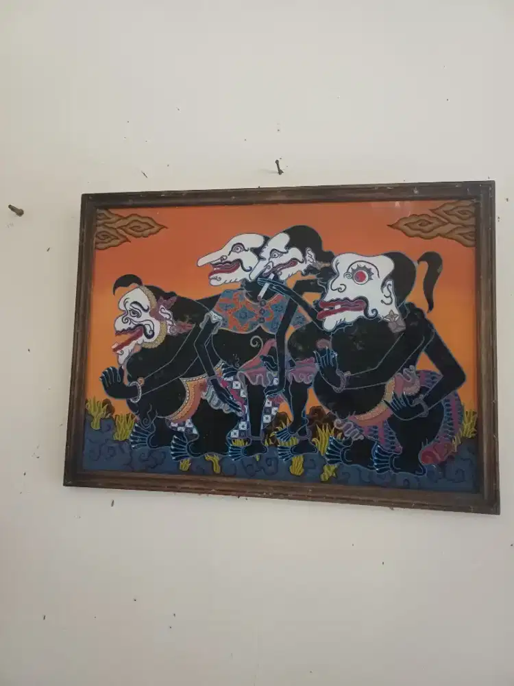 Lukisan kaca antik wayang