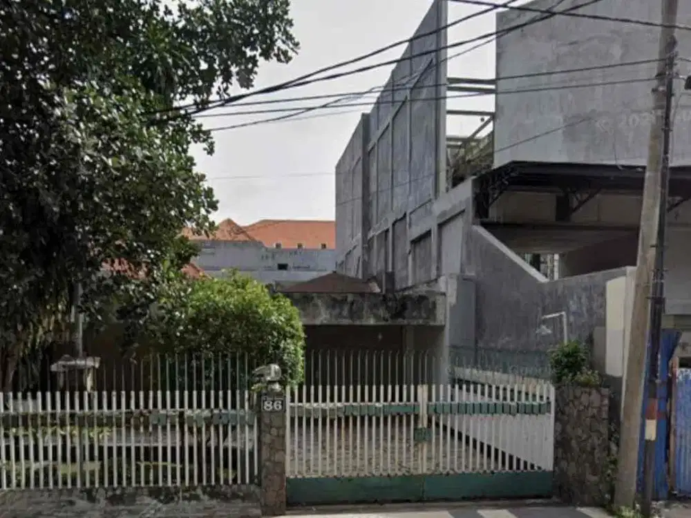 Raya Darmo Hok Pusat Kota Surabaya