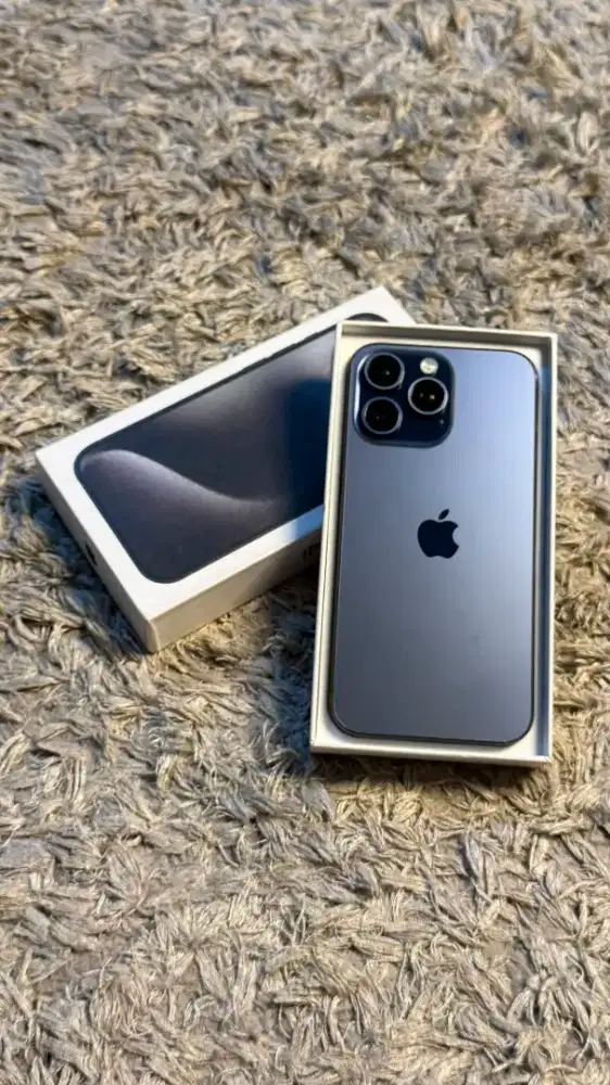 Iphone 15pm 256 inter