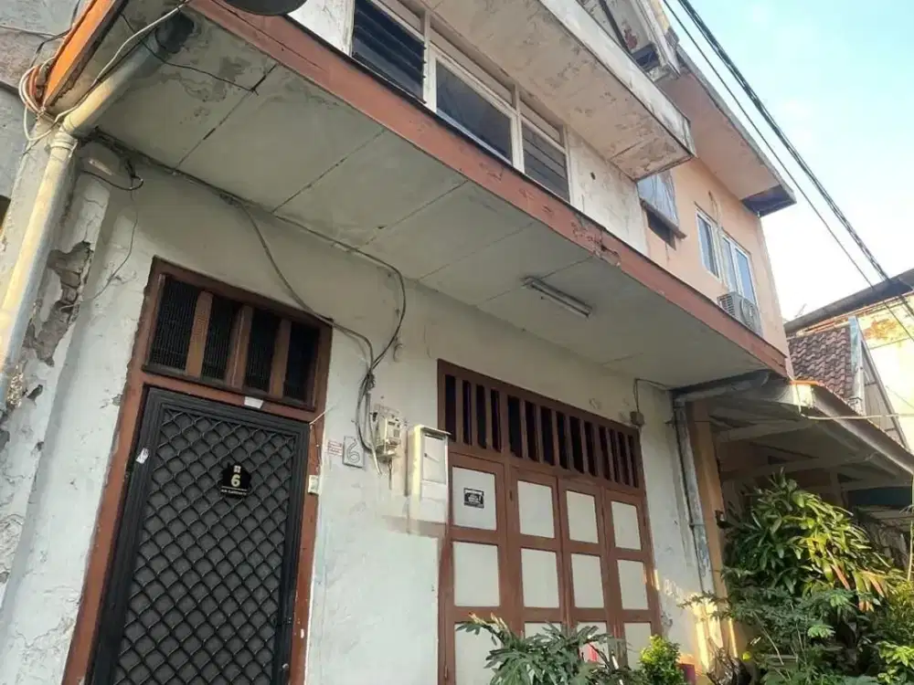Dijual Rumah di Jalan Carikan IV, Alun - alun Contong, Surabaya Utara