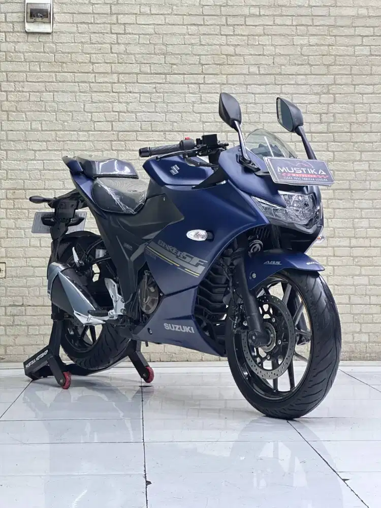 LOW KM‼️ Suzuki Gixxer SF 250 Plat W