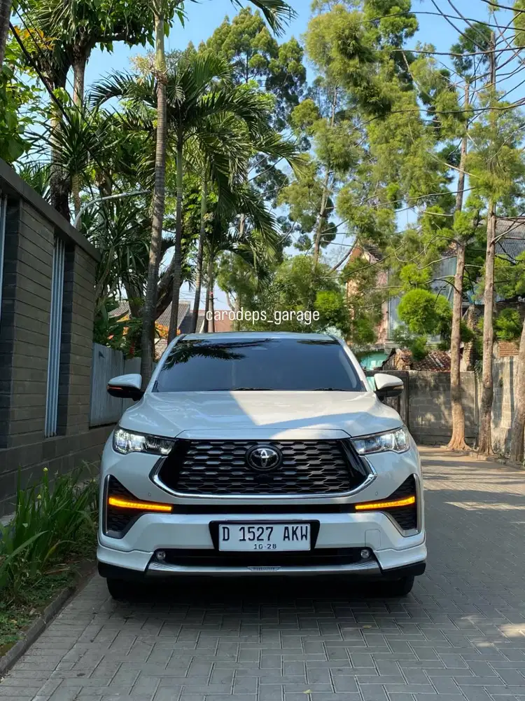 Innova zenix Q hybrid tss modelista type tertinggi
