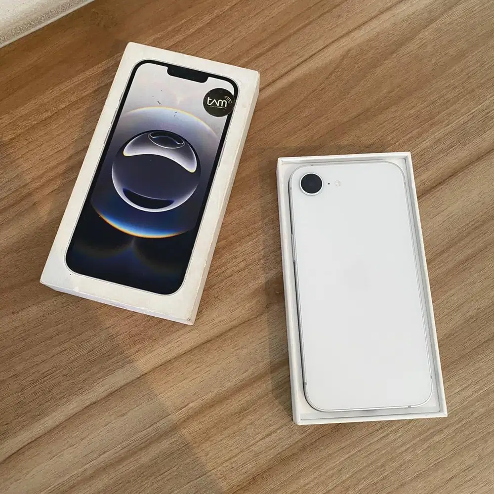Iphone 16e 256 iBox
