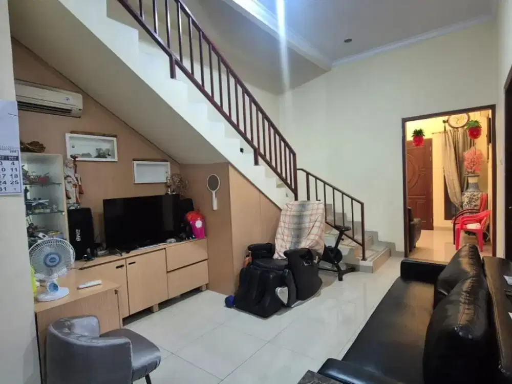 Rumah Muara Karang Pluit, Uk 8X15 (4+1 Kamar Tidur) Bagus