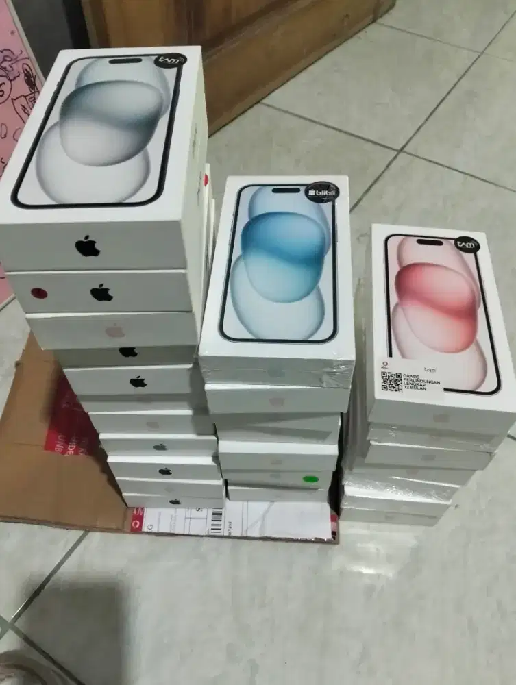 iPhone 15 128 GB garansi resmi Indonesia iBox GDN digimap ( BNIB)