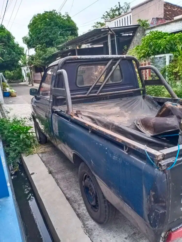 Isuzu Pick-Up 2002 Diesel