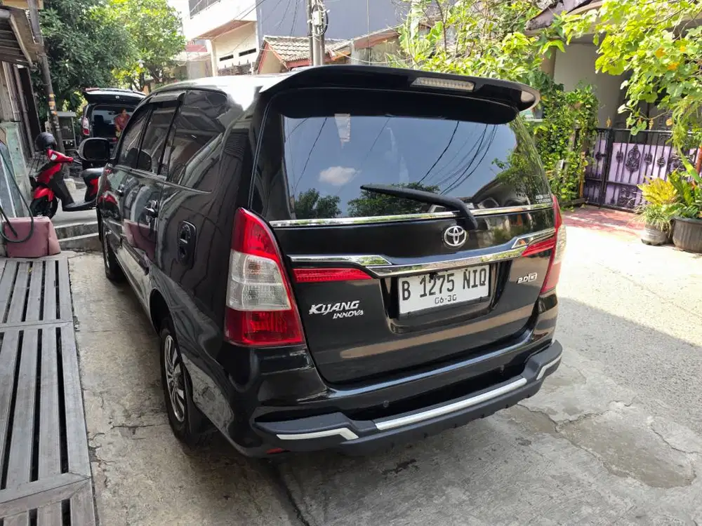 Toyota Kijang Innova Inova G Matic AT Tahun 2015 Hitam , 2013