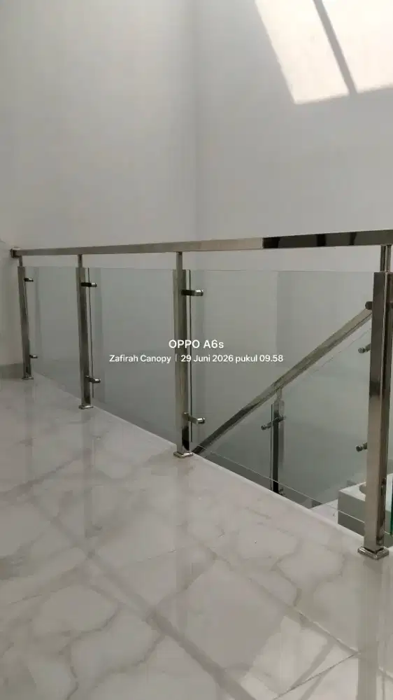 Balkon stainless kaca