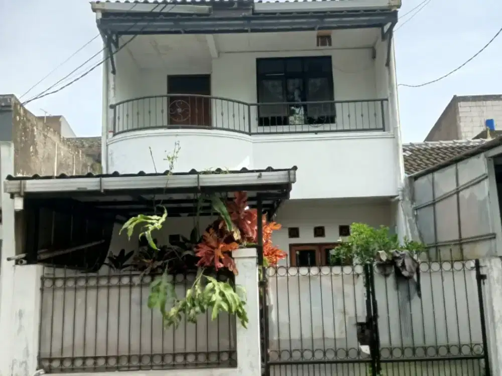 DIJUAL CEPAT RUMAH SIAP HUNI DI KOMPLEK GBA CIGANITRI BELAKANG PODOMORO PARK BOJONGSOANG