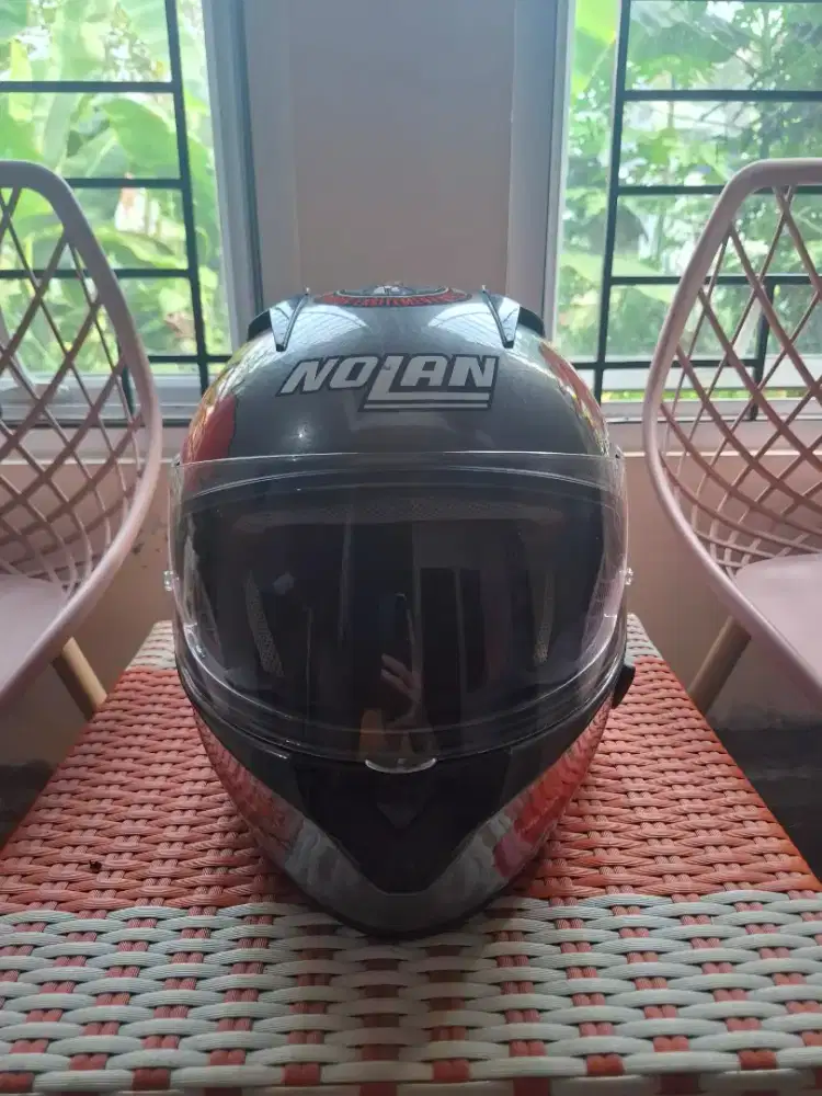 Helm Nolan N64 ukuran L