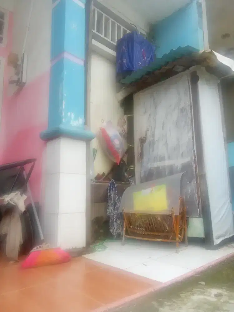 Dijual sebuah rumah