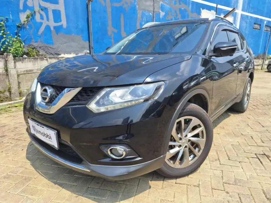 Nissan Xtrail 2.5 Bensin-AT 2015 Hitam