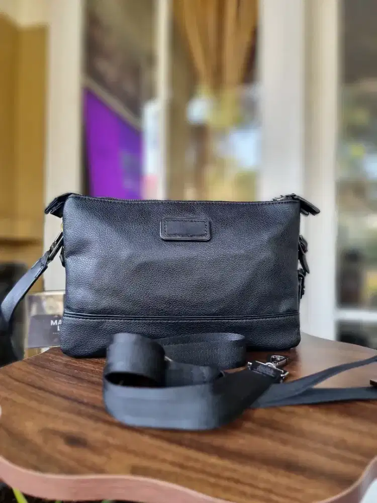 Handbag bisa slingbag TUMI kulit asli