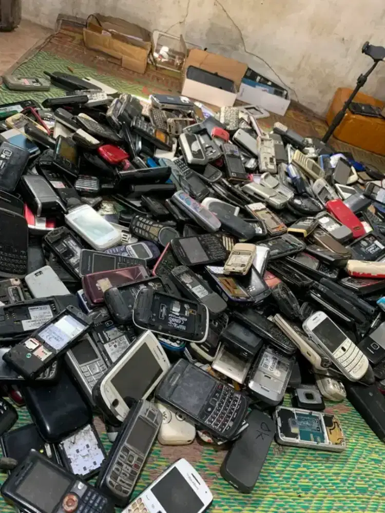 HP ANDA RUSAK, MATI TOTAL, JUAL SAJA KESINI