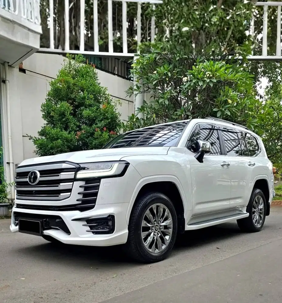 TOYOTA LAND CRUISER LC300 VXR AUTOMATIC 2021
