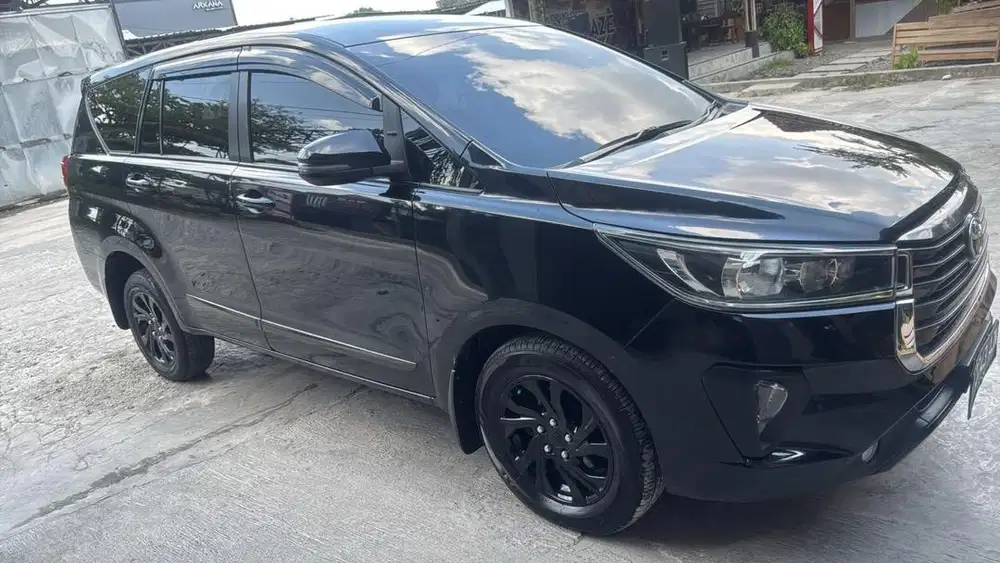 Dijual Innova Reborn Solar Matic Warna Hitam Tahun 2021