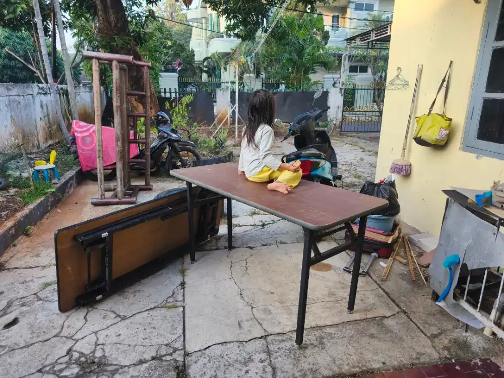 Meja lipat kursi futura kursi rotan