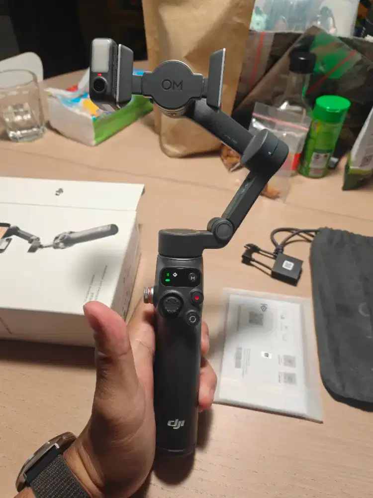 DJI OSMO MOBILE 8 LIKE NEW