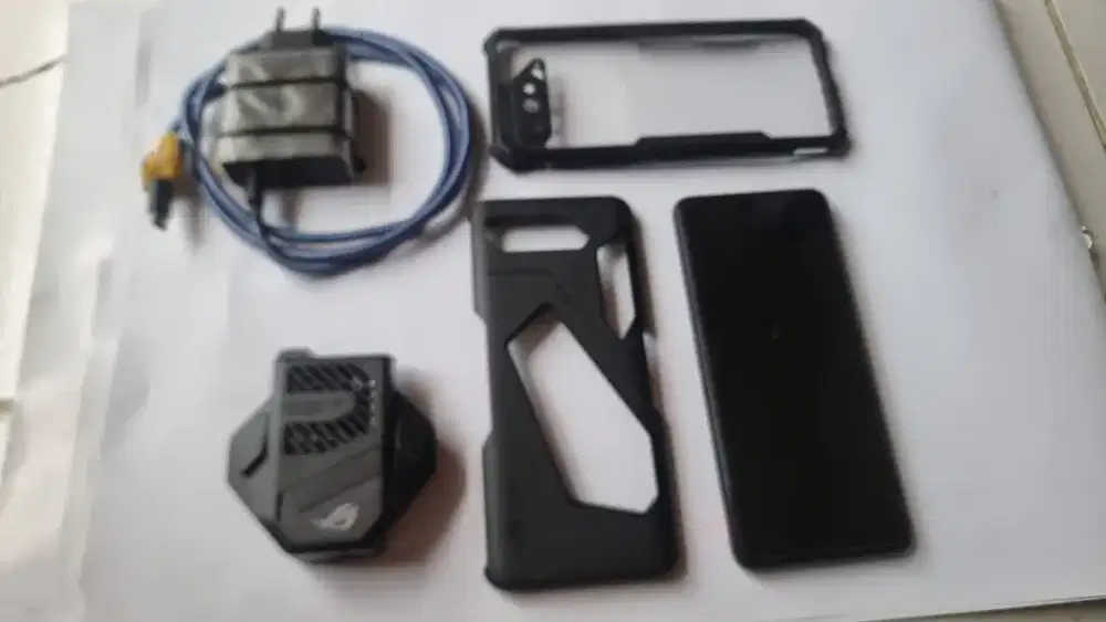 Asus Rog 5 12/256 gb ( Matot)