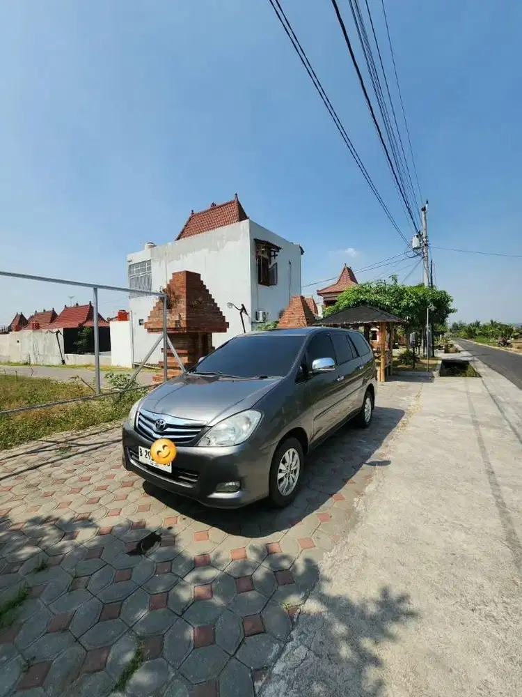 Toyota Innova V 2010  manual bensin