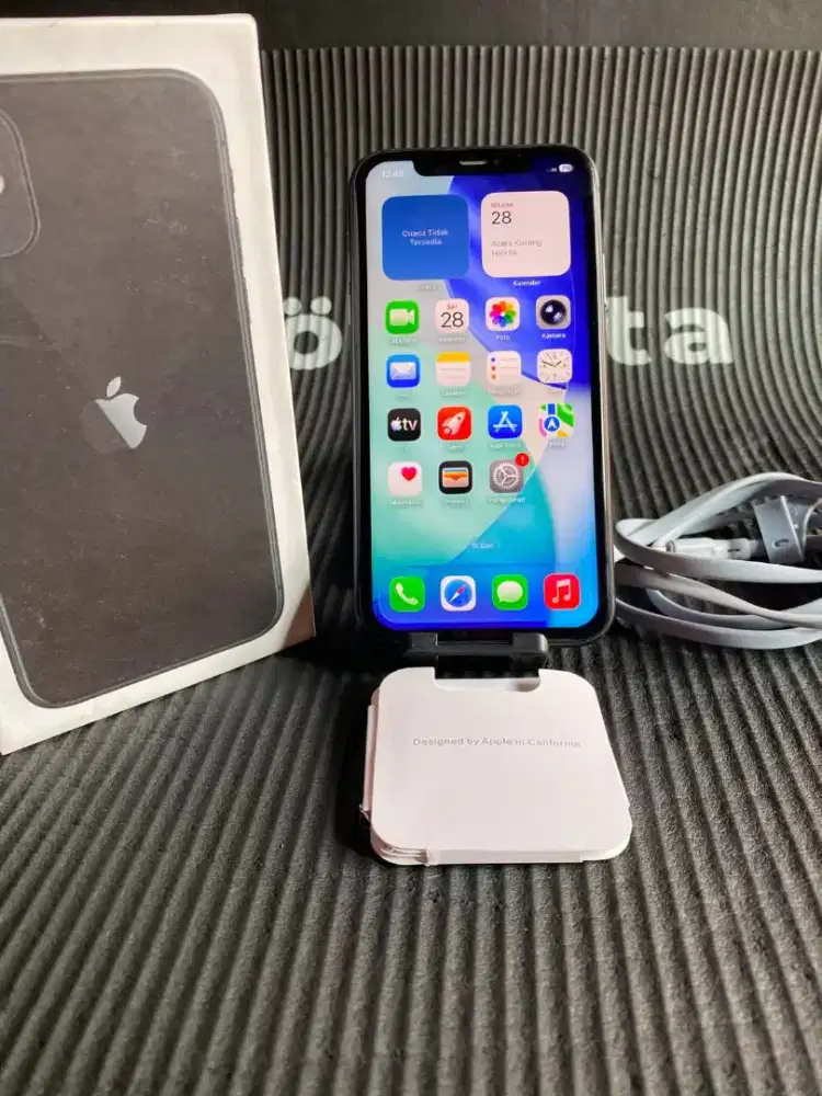 Iphone 11 64Gb  inter black fullset mulus  normal