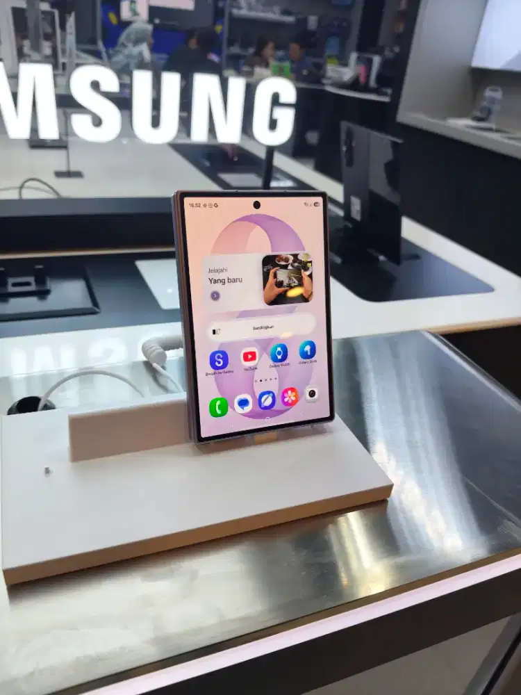Samsung z fold 8