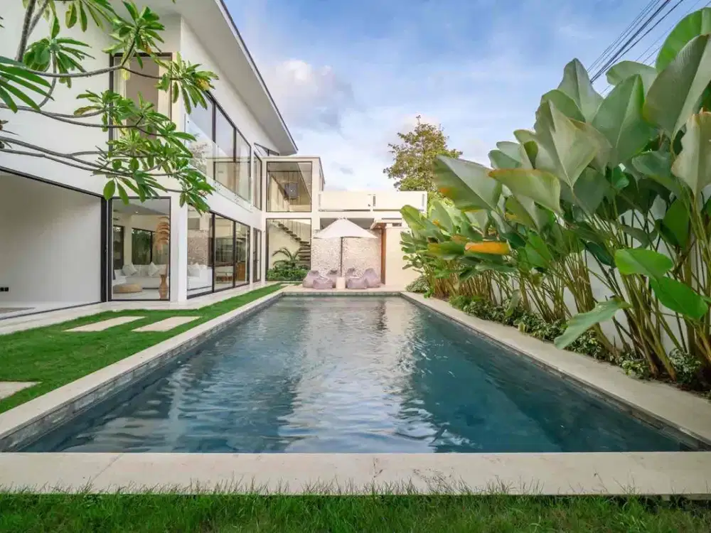 For Lease  Luxury Villa in Seminyak Beach