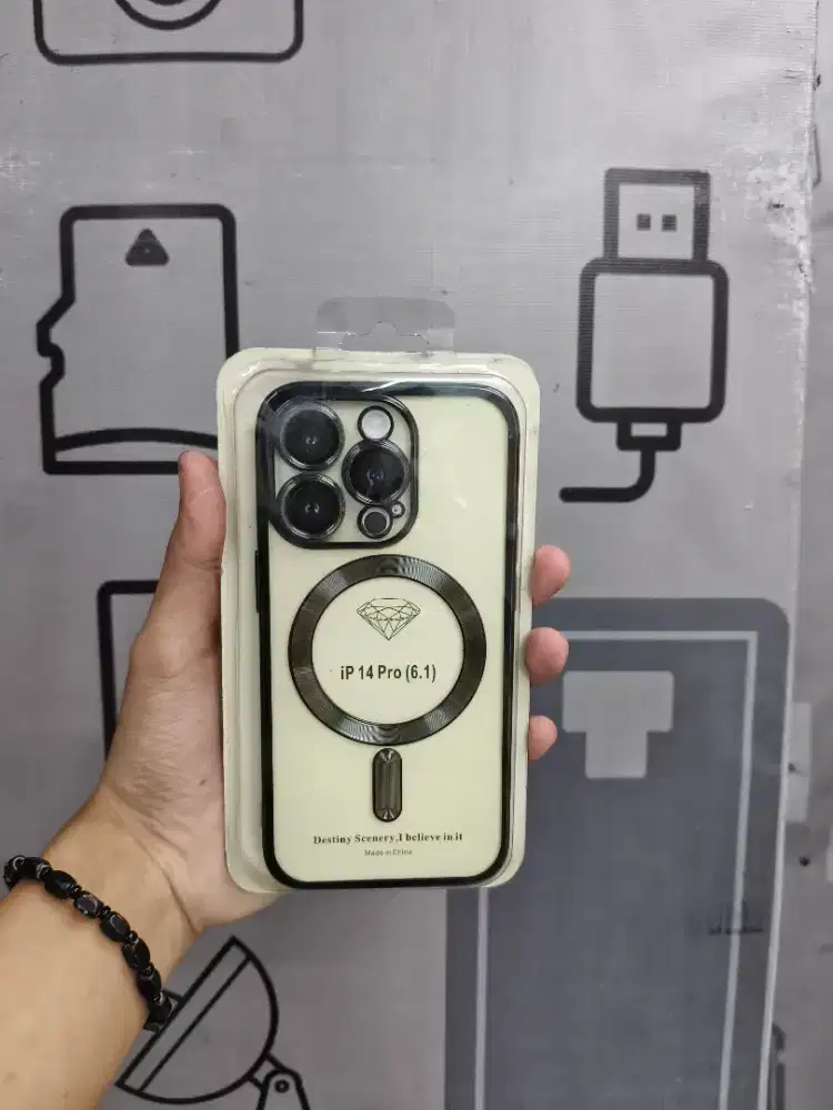 Casing iPhone 14 Pro