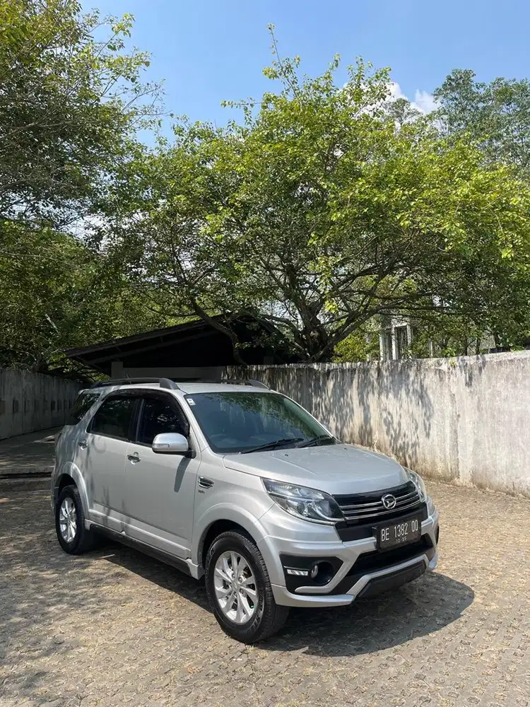 Terios R adventure 2015 km 51 ribu