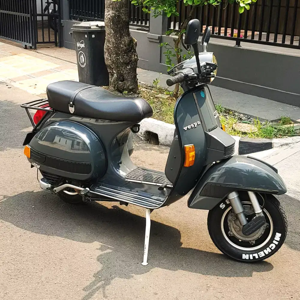 vespa Spartan 200cc th1987 electric start