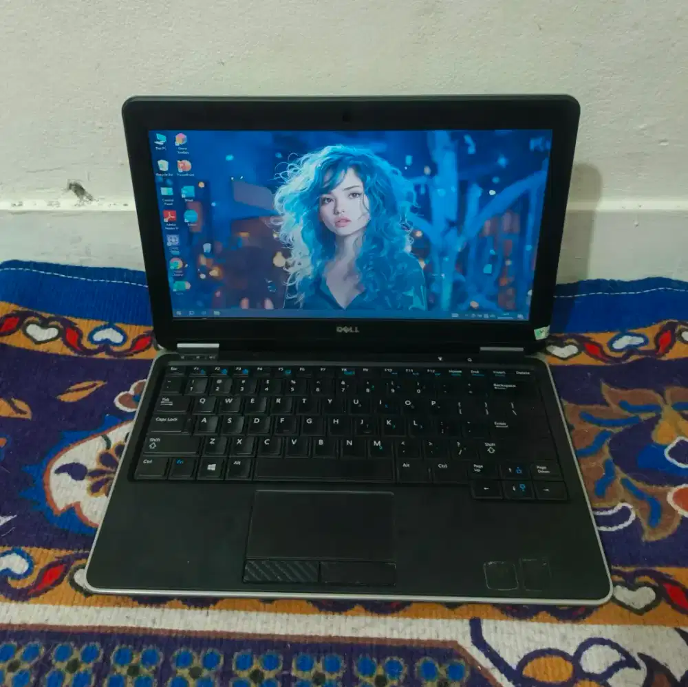 Dell latitude E7240 13inch slim core.i7 Ram8GB/ssd128GB bogor