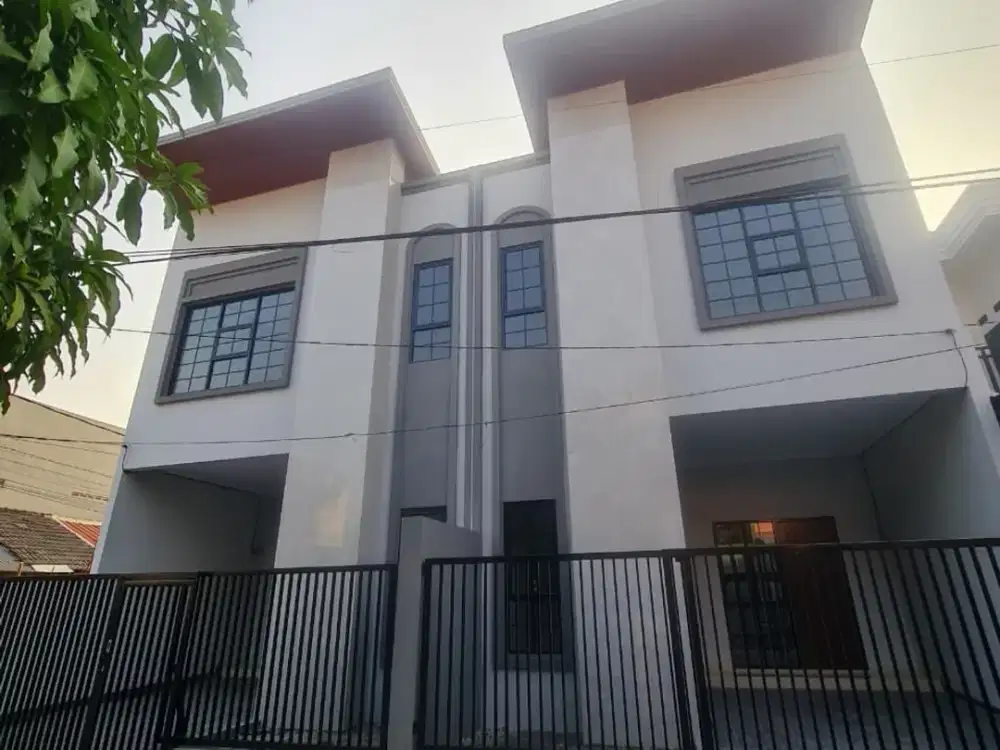 Rumah dijual Murah 2 Lantai, Pesona Anggrek, 10 menit Stasiun Bekasi