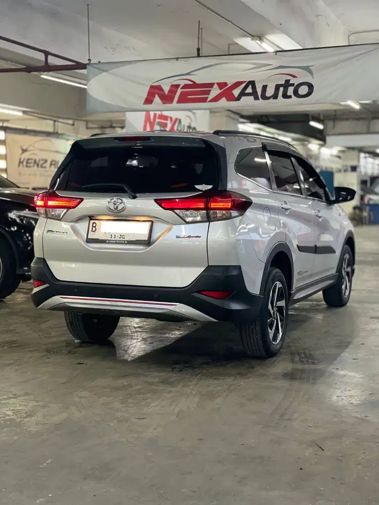 Toyota RUSH TRD Sportivo Edition 2021 / 2020 Desember Tgn Pertama