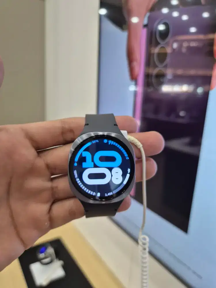 Promo Samsung Galaxy watch 8 - Samsung Queen City
