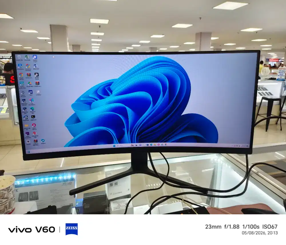 Monitor Gaming Xiaomi 30inch 200hz mulus nominus